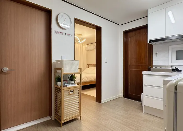 Dan House, Brezze House Seul