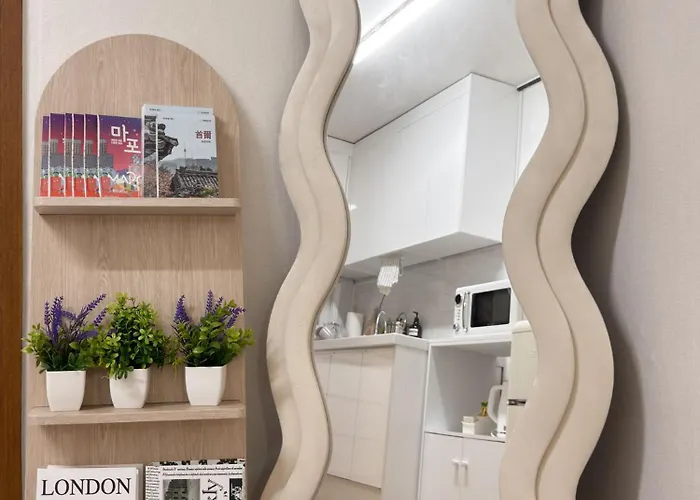Dan House, Brezze House * Seul