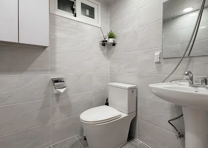 Dan House, Brezze House Villa Seul